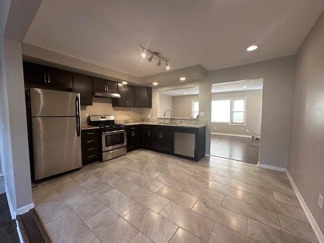 Building Photo - 840 N Cooper Rd