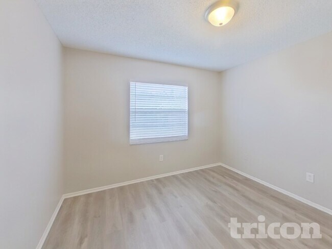 Building Photo - 14004 Basin St