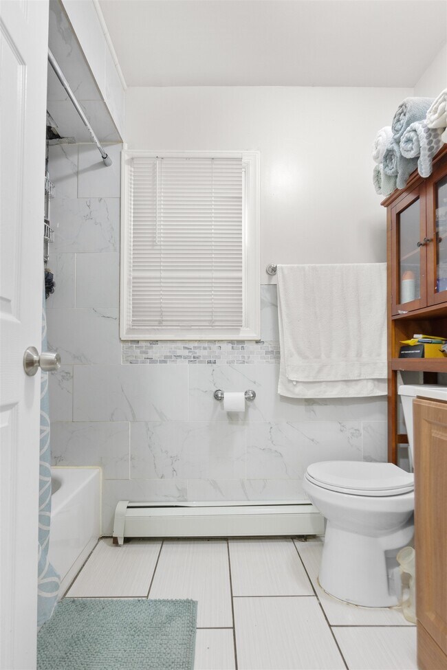 Building Photo - 180 MCADOO Ave