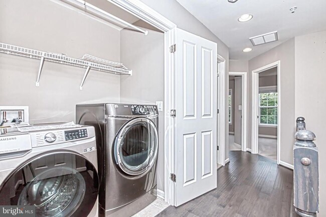 Building Photo - 4302 Edosomwan Ln