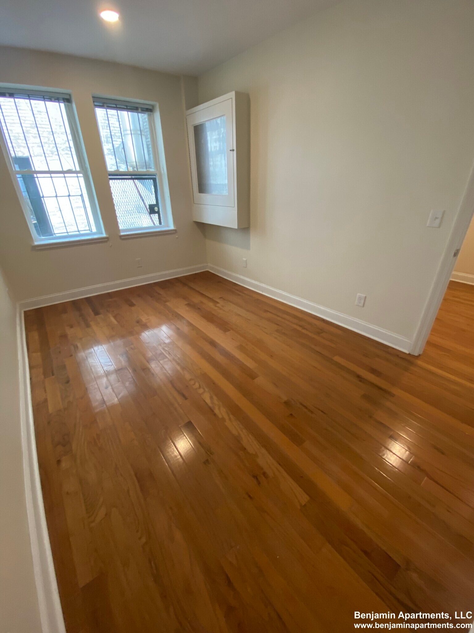 Building Photo - 123 Sutherland Rd