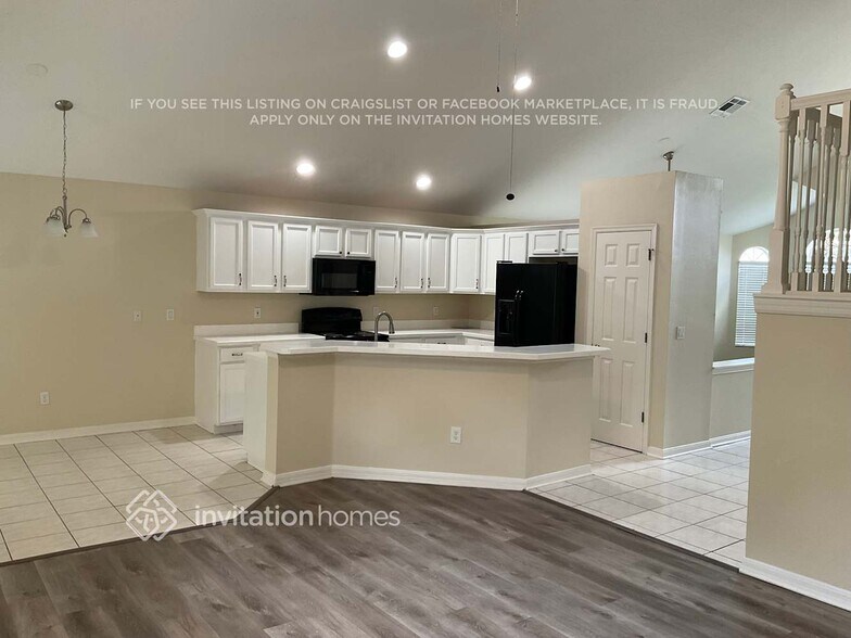 Building Photo - 4866 Native Dancer Ln