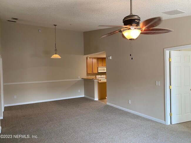 Building Photo - 8204 White Falls Blvd