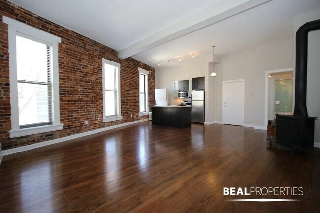 Primary Photo - 1 bedroom in CHICAGO IL 60614