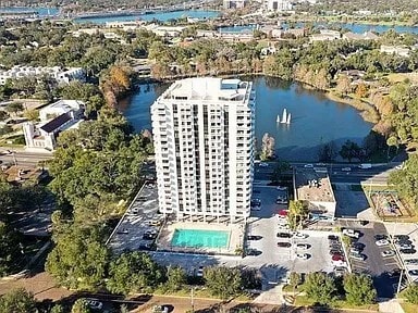Building Photo - 400 E Colonial Dr