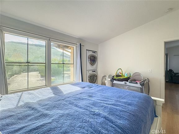 Building Photo - 141 Timbre