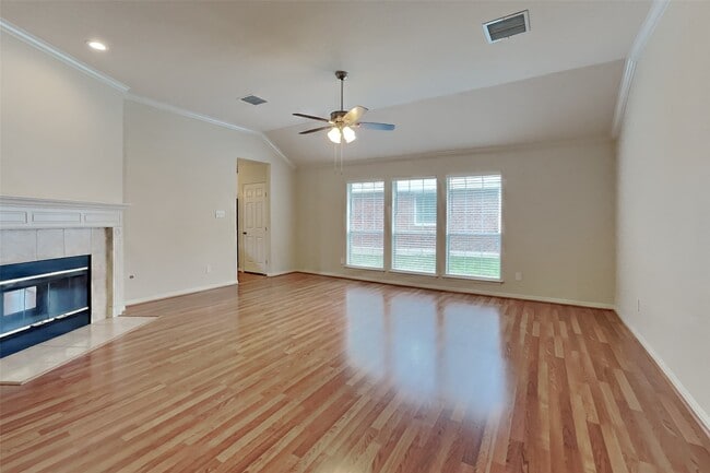 Building Photo - 175 Merryweather Pl