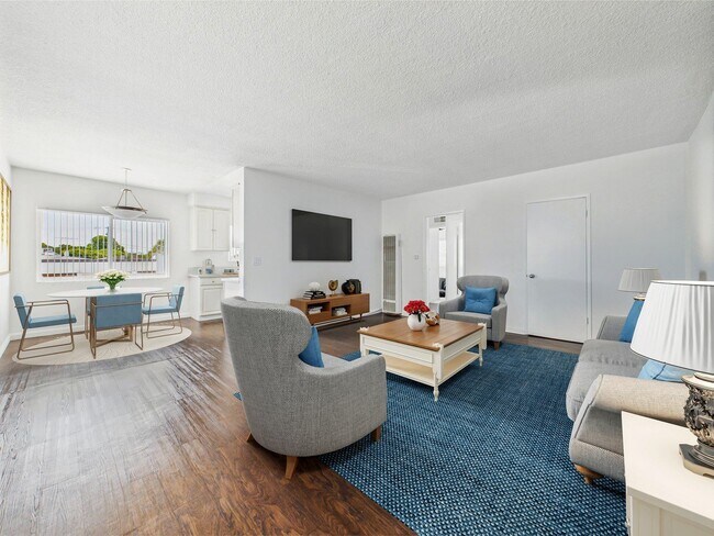 Building Photo - Ocean Park Boulevard