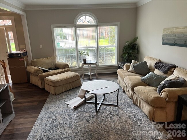 Building Photo - 10378 Sutherby Dr