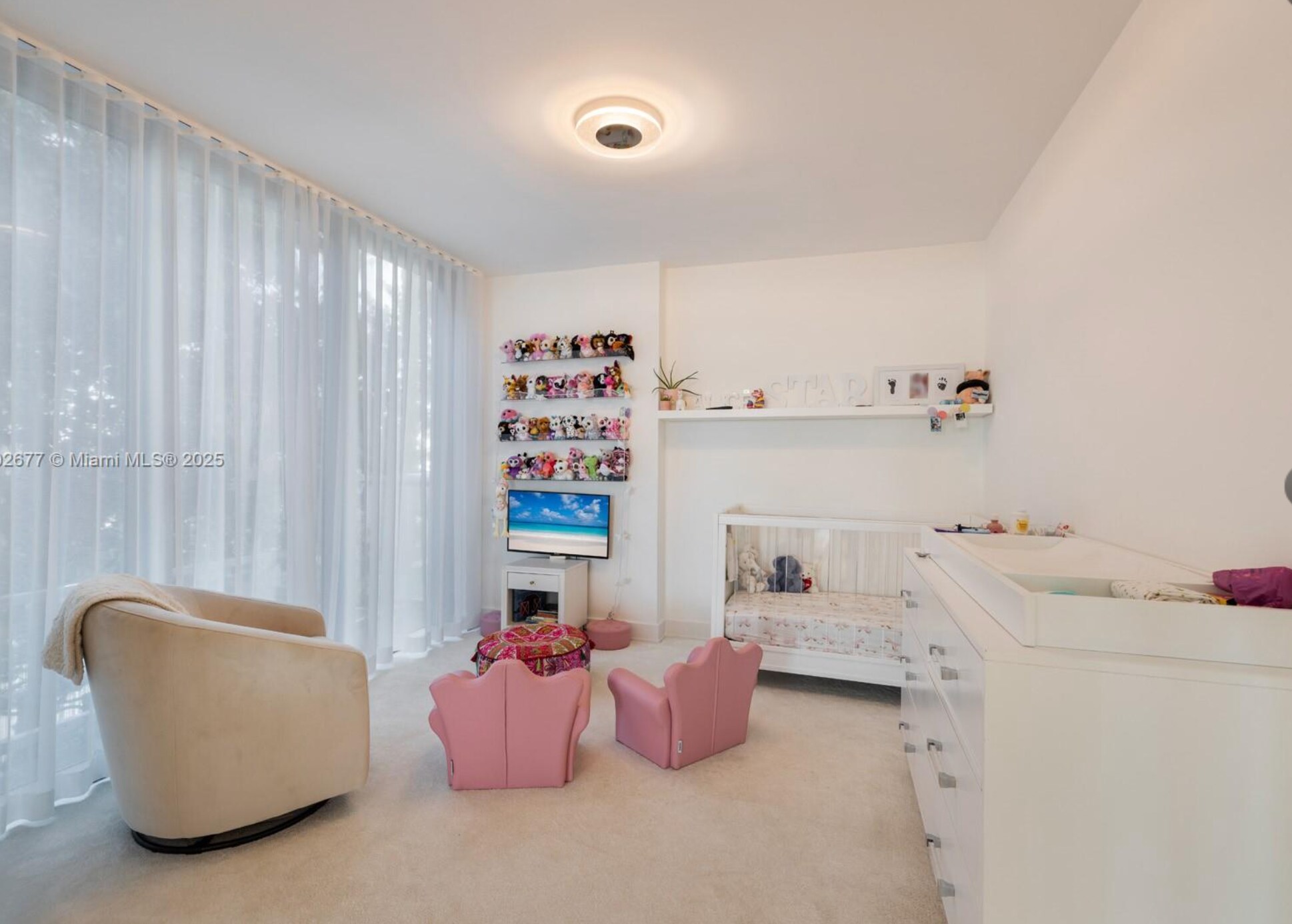 Building Photo - 7928 East Dr