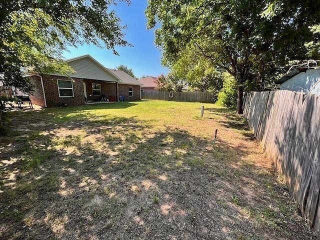 Building Photo - 3400 Lyric St