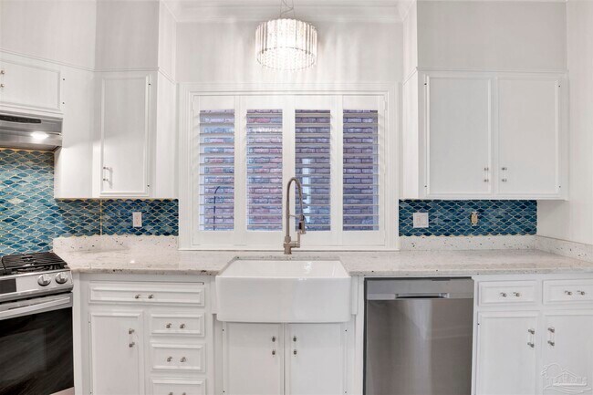 Building Photo - 3347 Chantarene Dr