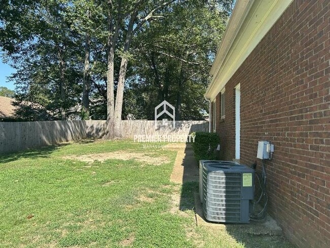Building Photo - 7248 Germanshire Ln