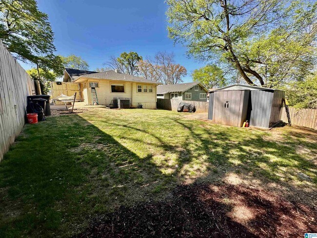 Building Photo - 5405 5th Ct S