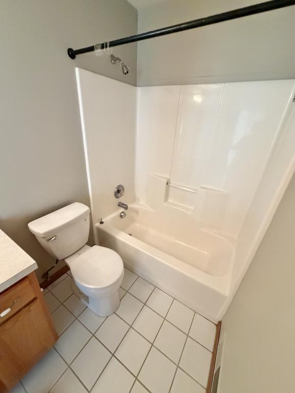 Building Photo - 4046 Saint Andrews Ct
