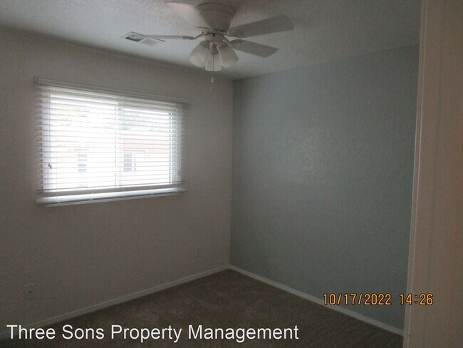 Building Photo - 3 br, 2 bath House - 8813 Snow Heights Blv...