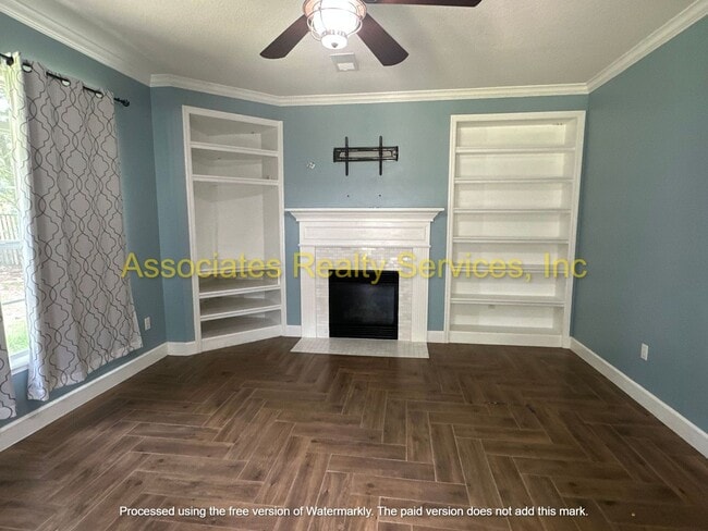 Building Photo - Beautiful Family home in Mentone!