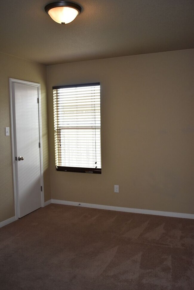 Building Photo - 2603 Cody Poe Rd