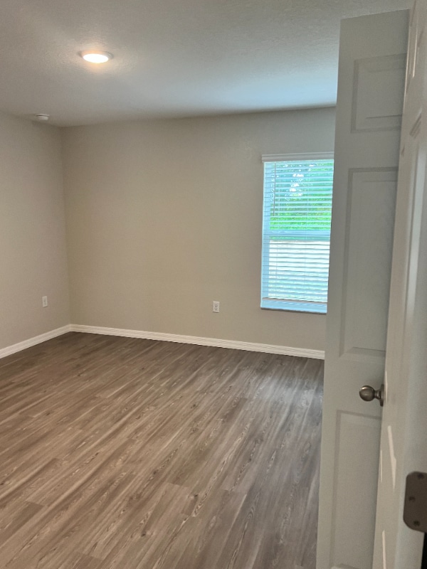 Building Photo - 34 Locust Run