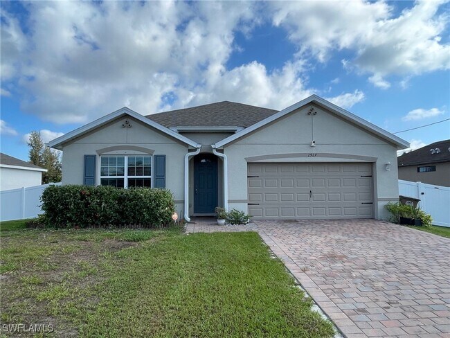 Primary Photo - 2927 NW 11th St