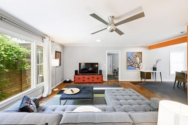 Building Photo - 3408 Bonnie Rd