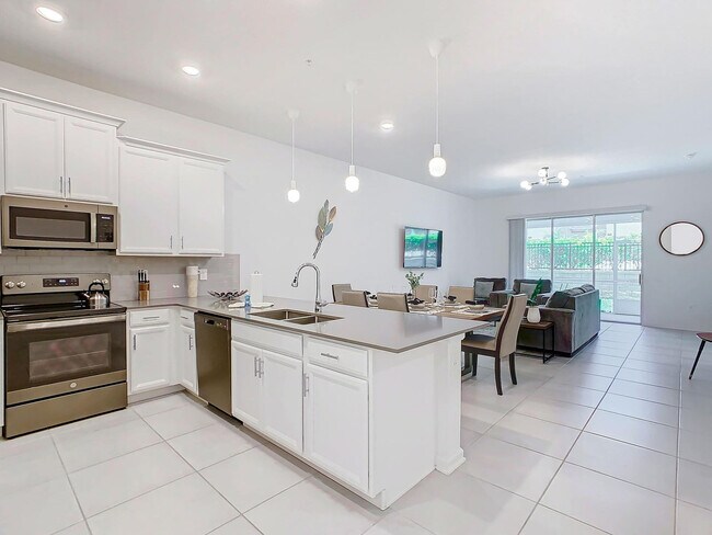 Building Photo - 8879 Cabot Cliffs Dr