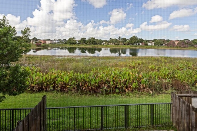 Building Photo - 1014 SE 23rd Ave