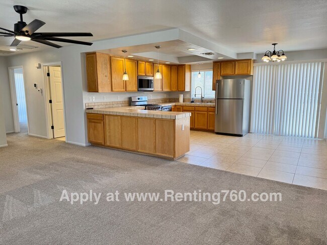 Building Photo - Clean and Well Maintained 2 Bed Home Near Military base
