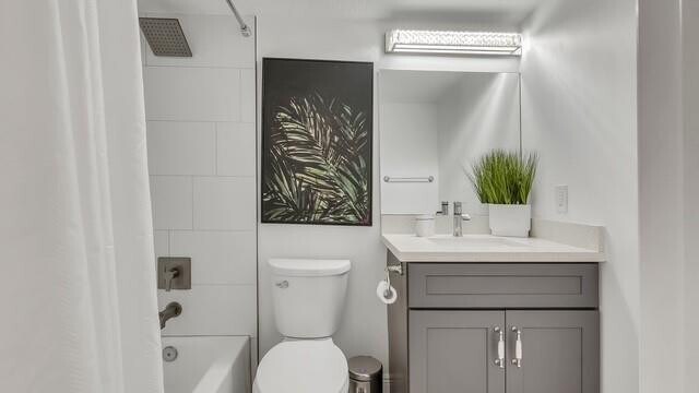 Building Photo - 2907 NE 8th Terrace