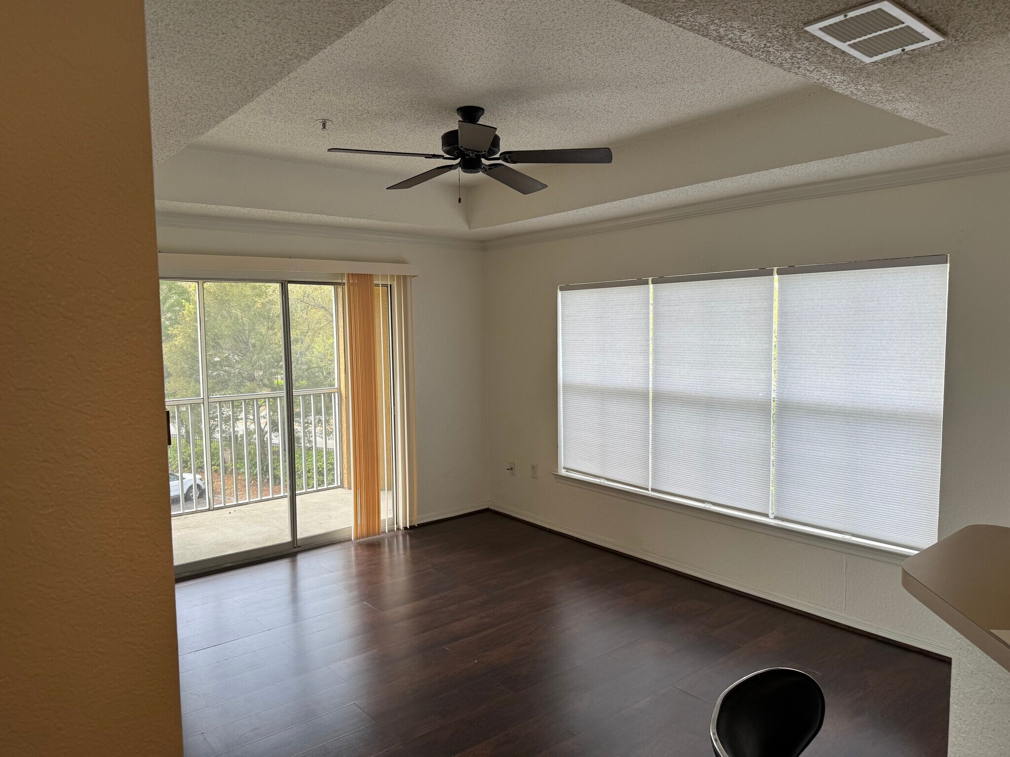 Building Photo - 18001 Richmond Pl Dr