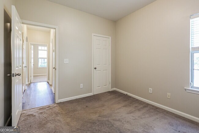 Building Photo - 604 Brookwater Dr