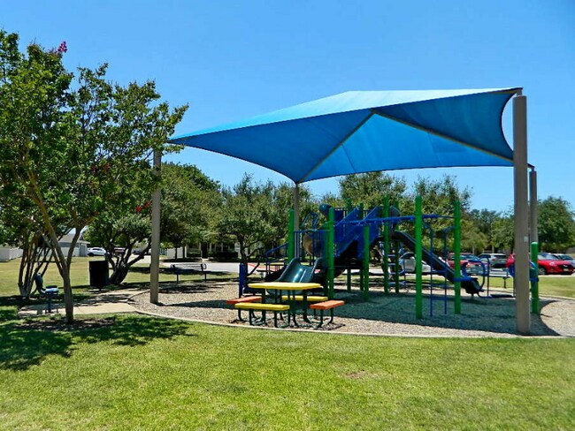 Building Photo - 1501 Davis Mountain Loop