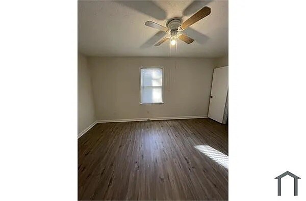 Building Photo - Room in Duplex on Glendale Ct