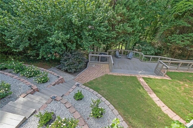 Building Photo - 520 Ruby Forest Pkwy