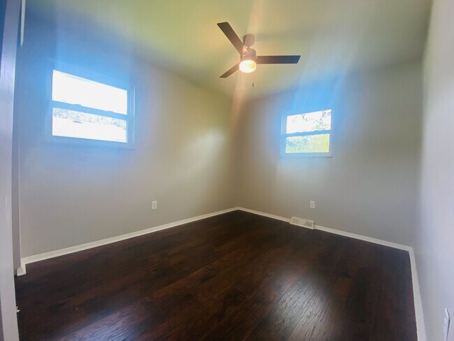 Building Photo - 5254 Karl Rd