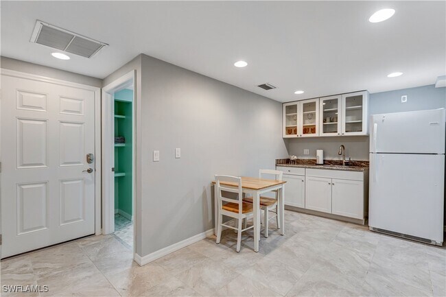 Building Photo - 17054 Marina Cove Ln