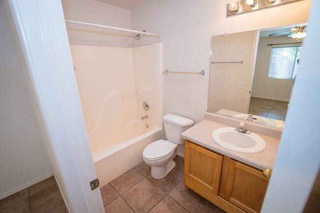 Building Photo - Beautiful Patio Home! 3 Bedrooms, 2 Bath, Split Floor Plan, Central A/C with 2 Car Garage