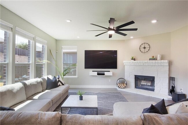 Building Photo - 7413 Groundhog Wy