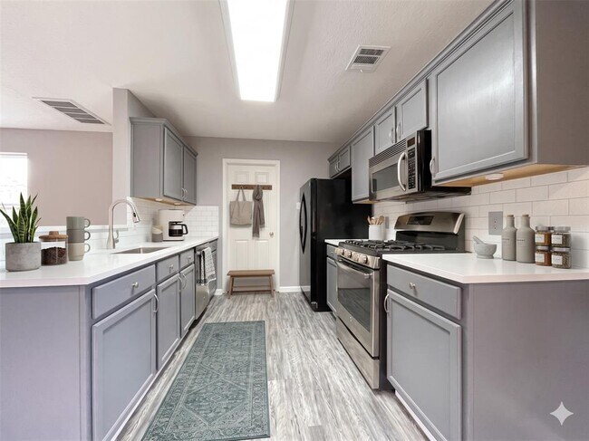 Building Photo - 3638 Windhill Loop