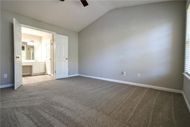 Building Photo - 3905 Timbercreek Cir