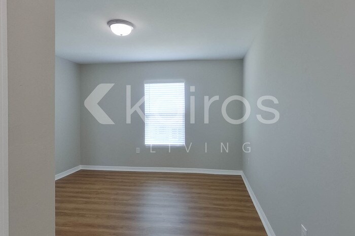 Building Photo - 2825 NW 3rd Pl