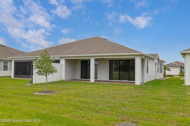 Building Photo - 2490 Treasure Cay Ln