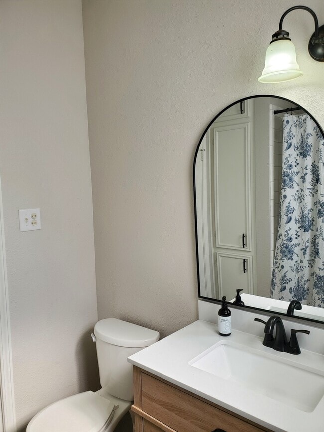 Building Photo - 1205 2nd St