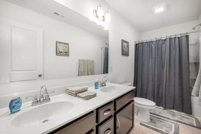 Building Photo - 3107 Highlander Pt