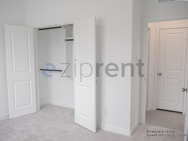 Building Photo - 1436 Lady Bird Rd