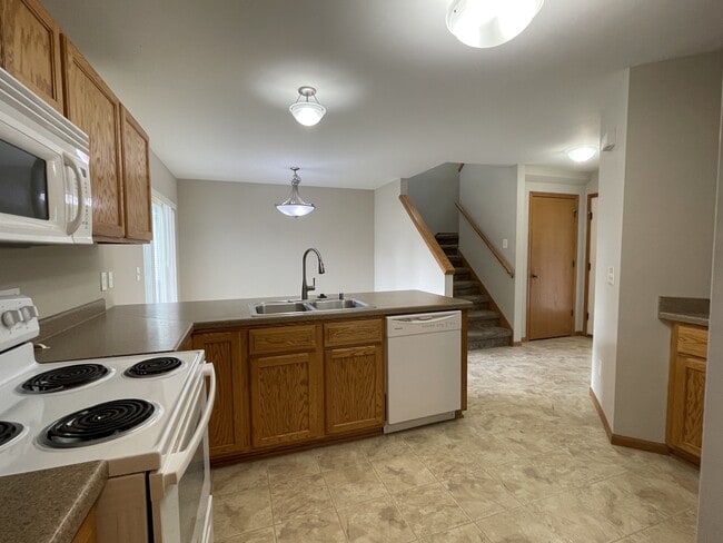 Building Photo - 3721 Frosted Leaf Dr