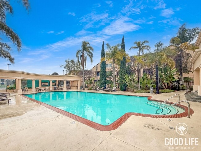 Building Photo - Beautiful 2B/2BA Condo in UTC!