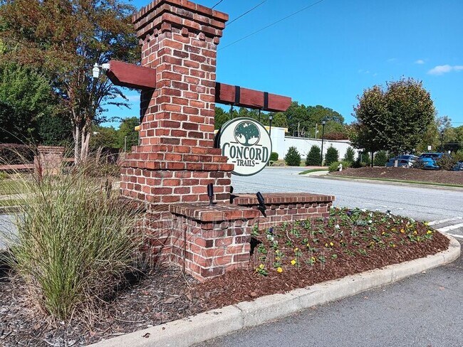 Building Photo - 1145 Parktown Dr SW