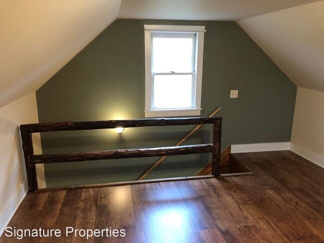 Building Photo - 3 br, 1 bath House - 3039 T.N. Snow Road