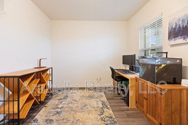 Building Photo - 8429 Falcon Meadow Dr